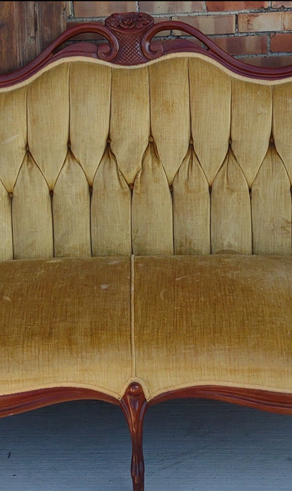 VICTORIAN WALNUT SOFA WITH GOLD UPHOLSTERY