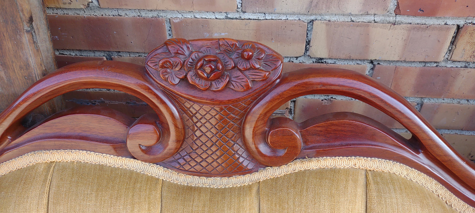 VICTORIAN WALNUT SOFA WITH GOLD UPHOLSTERY