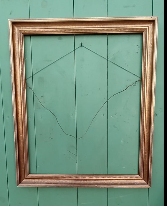 MEDIUM GOLD FRAME