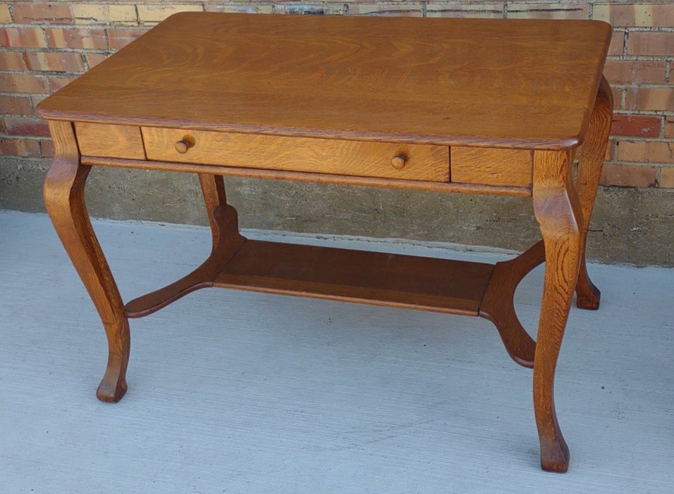 AMERICAN OAK LIBRARY TBLE