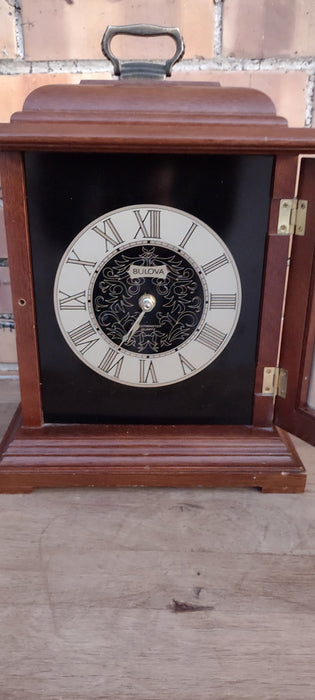 BULOVA MANTLE CLOCK WITH BATTERY MOVEMENT