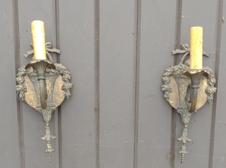 PAIR OF SMALL BRASS FLOWER BASKET SINGLE LUGHT WALL SCONCES
