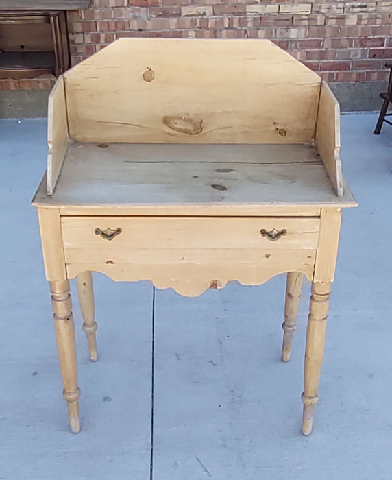 ENGLISH PINE WASH STAND