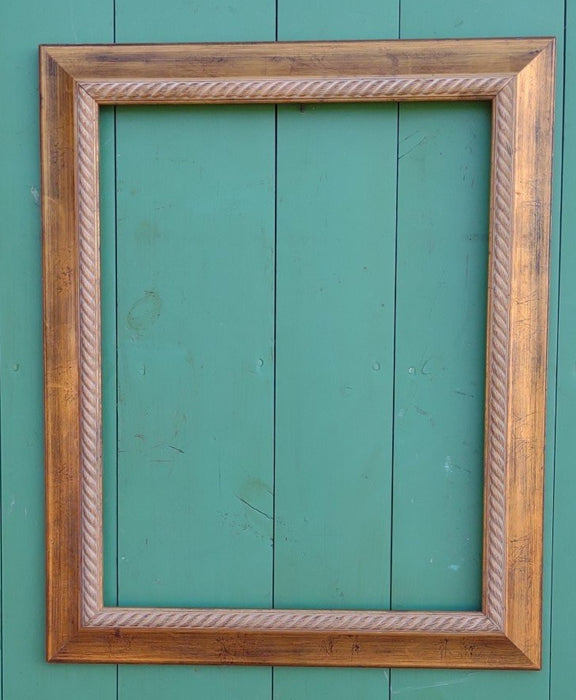 GOLD FRAME WITH ROPE TRIM