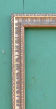 GOLD ORNATE CONCAVE FRAME