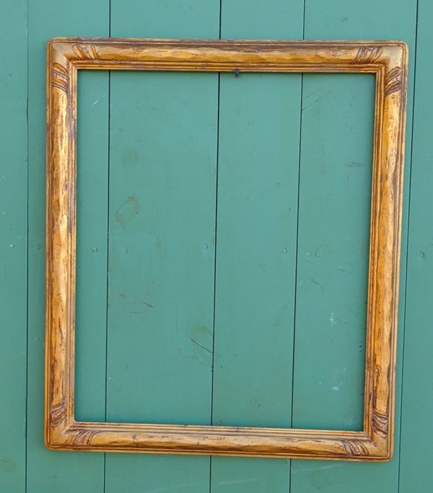 GOLD FRAME WITH CORNER NULLING