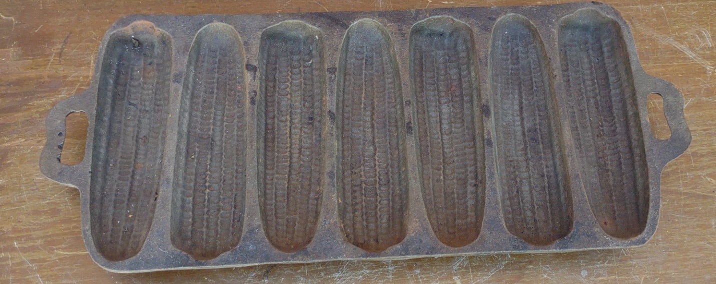 CAST IRON CORN BREAD PAN