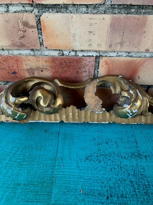 ITALIAN GILT AS FOUND ROCOCCO TRIM PEDIMENT