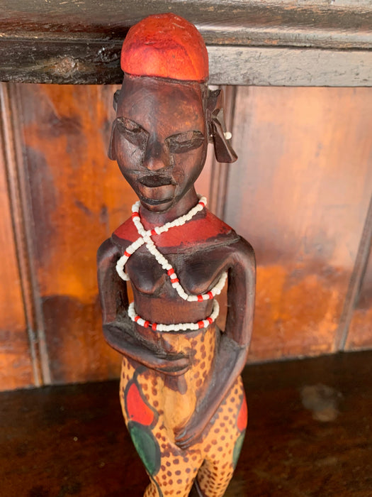 CARVED WOOD AFRICAN STATUE OF WOMAN