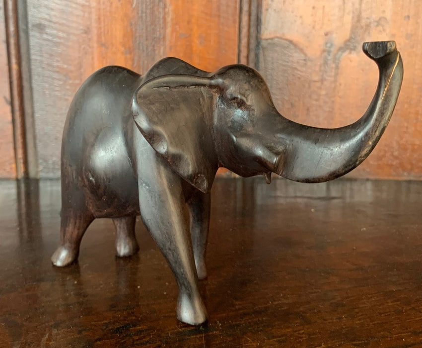 SMALL WOOD ELEPHANT