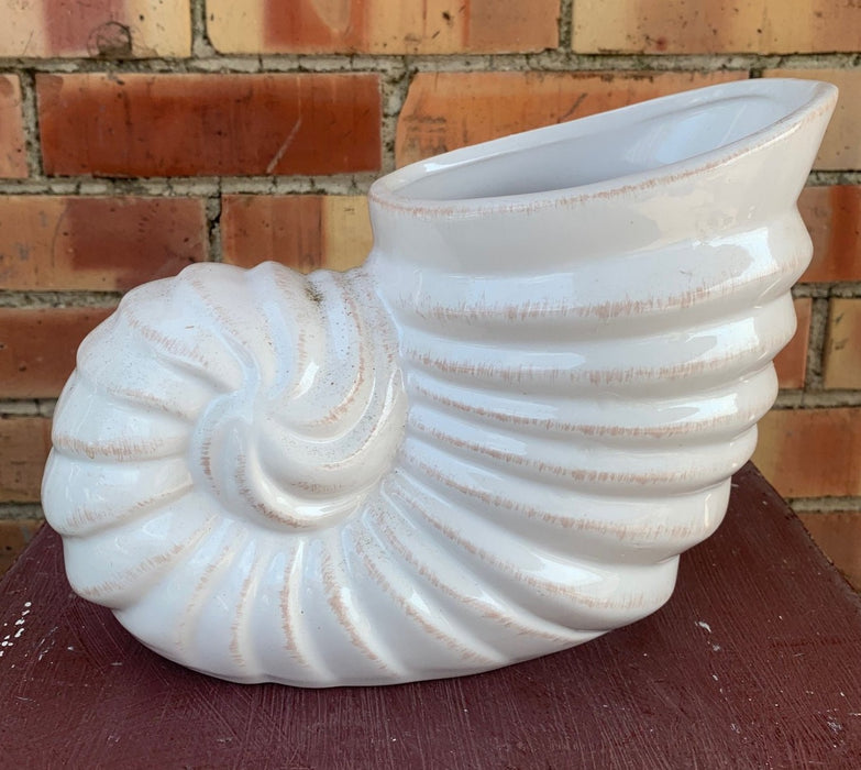 WHITE SHELL SHAPED PLANTER OR VASE