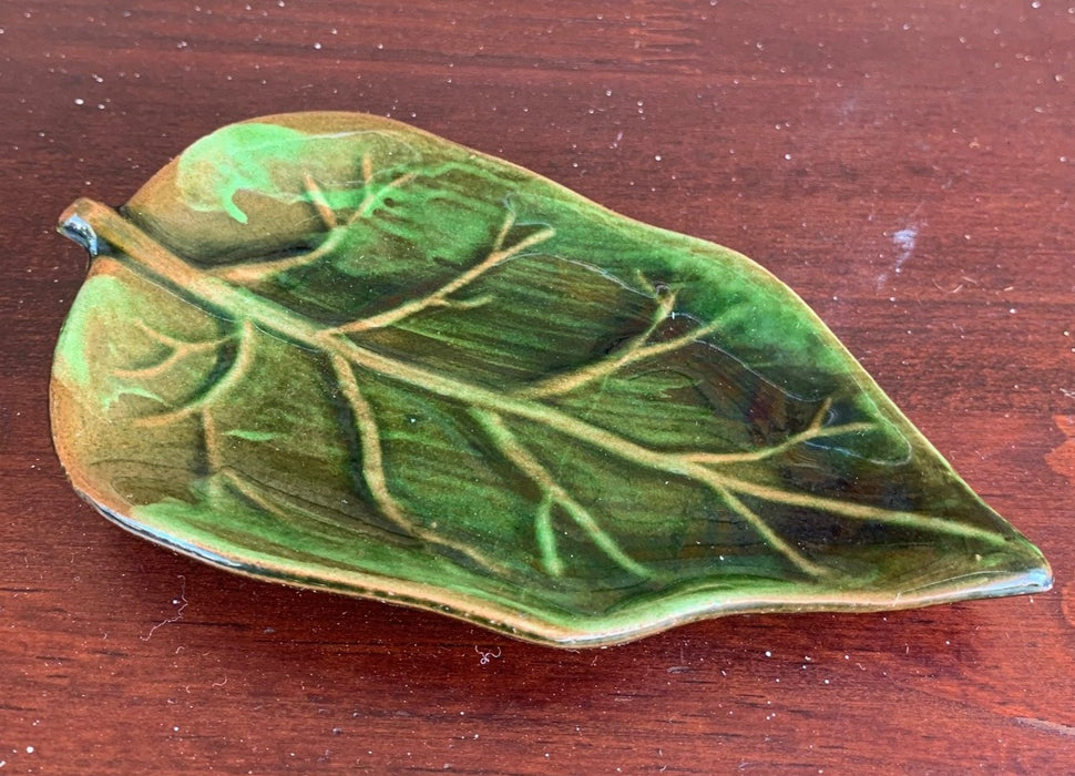 LEAF TERRA COTTA GLAZED DISH
