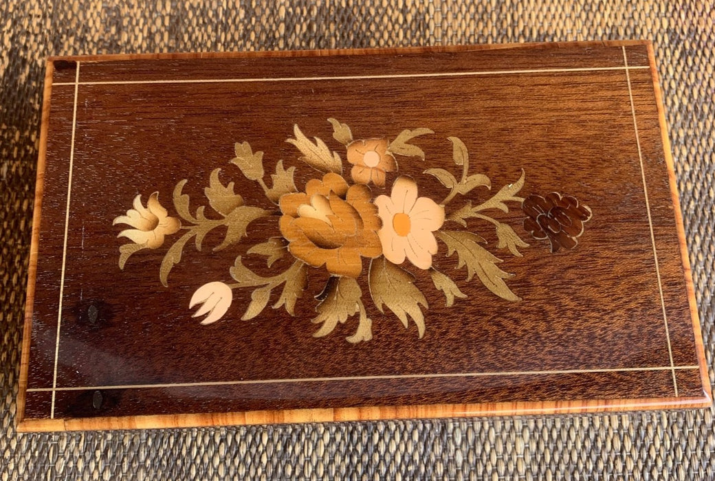 ITALIAN WOOD MUSICAL JEWELRY BOX WITH FLOWERS