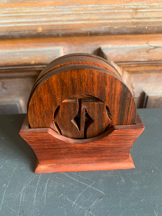 ASIAN WOODEN ROUND COASTER SET IN HOLDER