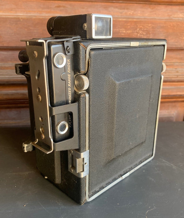 OLD GRAFLEX CAMERA