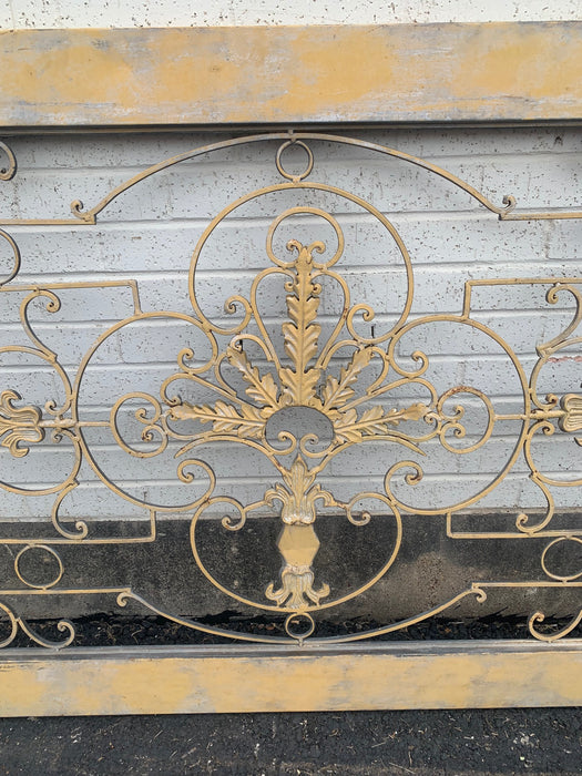 LARGE ORNATE HORIZONTAL IRON OPEN WORK PANEL