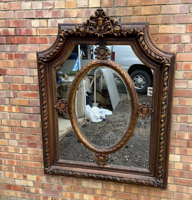 BEAUTIFUL PALSTER FRAMED MIRROR WITH INNER OVAL MIRROR