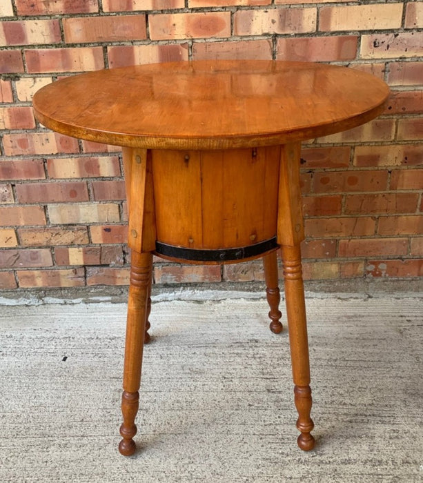 ROUND PINE TABLE TOP ON COUNTRY SHERATON CHURN BASE