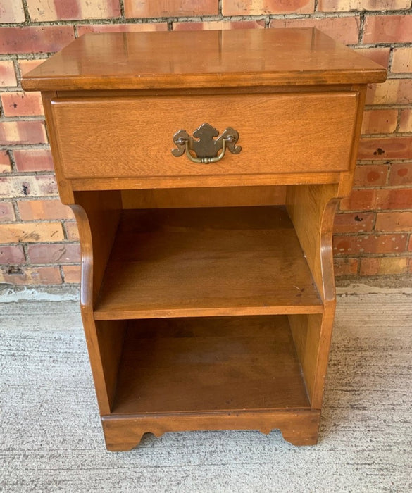 ETHAN ALLEN MAPLE NIGHT STAND