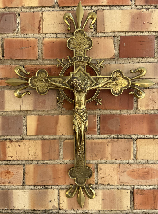 FLEUR DE LIS BRONZE CRUCIFIX