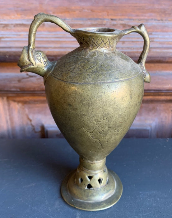 SMALL BRASS POURING URN