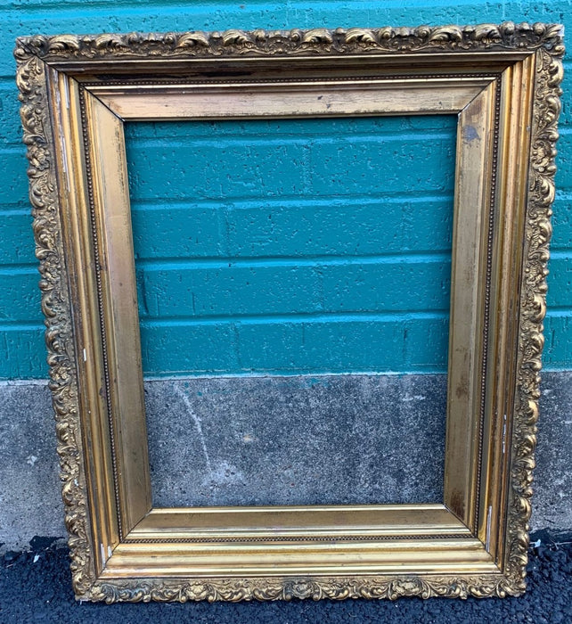 19TH CENTURY GILT FRAME