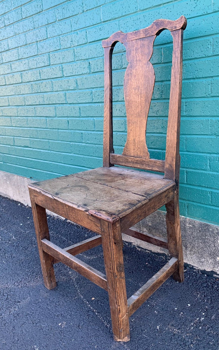 EARLY 18TH CENTURY CHAIR
