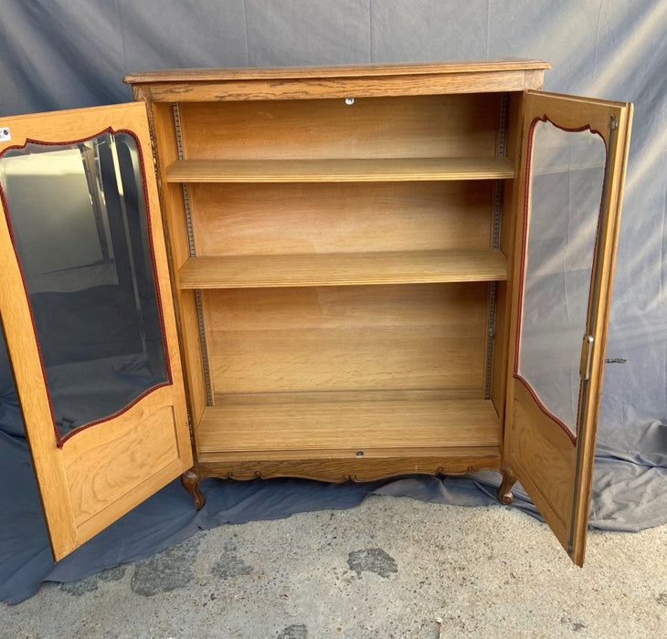 SMALL COUNTRY FRENCH OAK 2-DOOR BOOKCASE