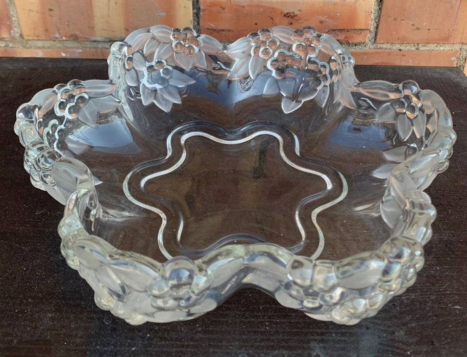 PRESSED GLASS CHRISTMAS LOW BOWL