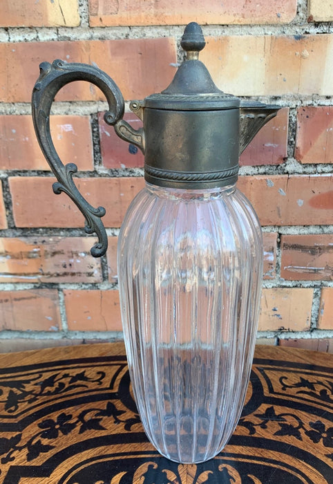 CLEAR GLASS UMBRELLA PITCHER