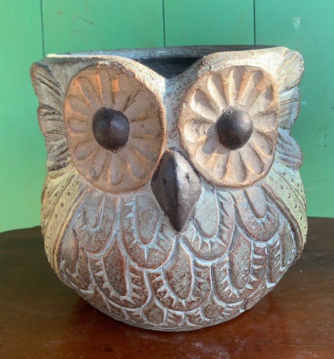 HEAVY OWL POTTERY PLANTER