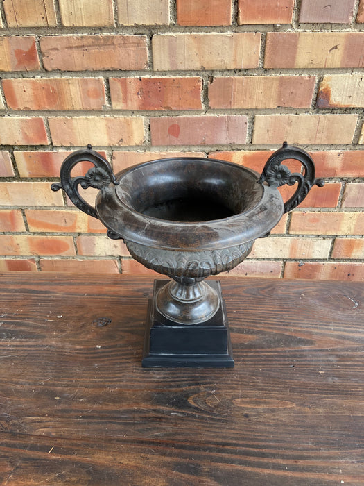 HANDLED BRONZE COLOR URN
