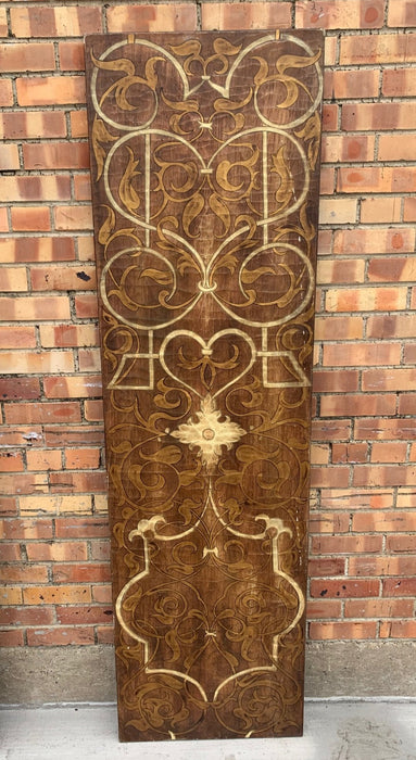 HANGING GOLD AND ECRU PANEL WITH FRENCH DESIGN