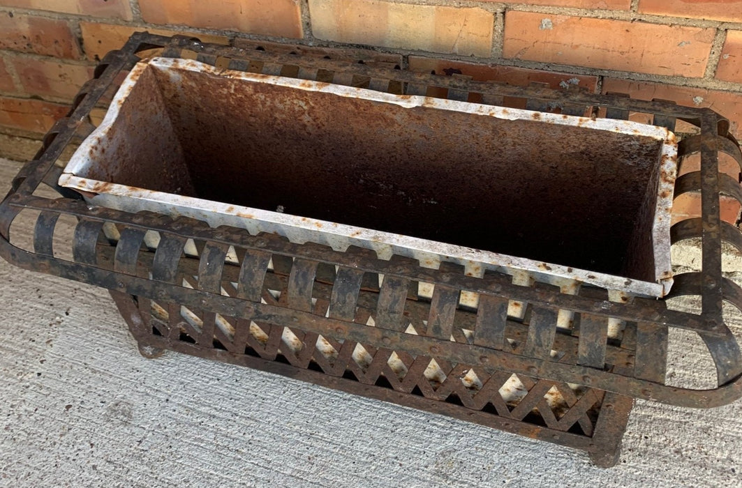 BLACK METAL LATTICE RECTANGULAR PLANTER