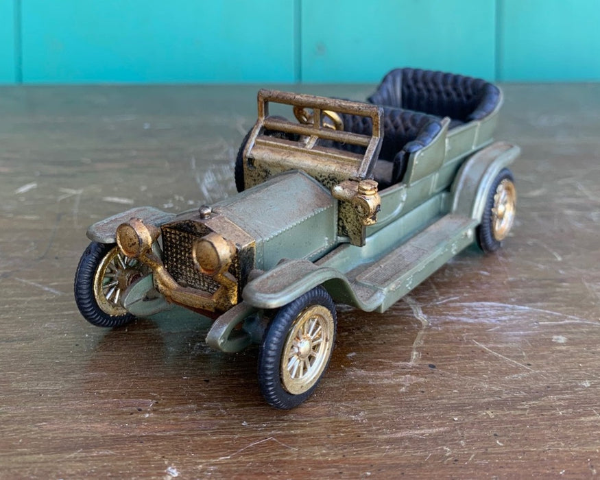 OLD MADE IN HONG KONG TOY CAR