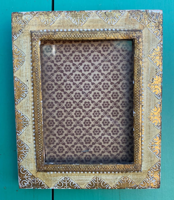 SMALL FLORENTINE FRAME