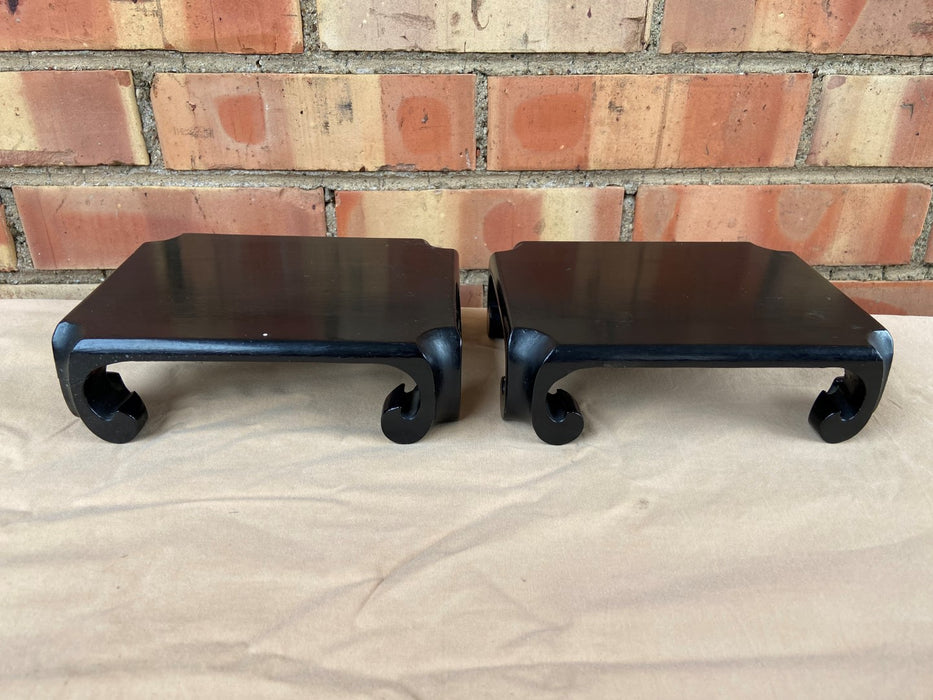 PAIR OF BLACK RECTANGULAR ASIAN DECORATIVE STANDS