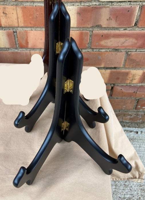 PAIR OF TALL PLATE STANDS