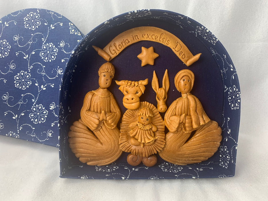 ARCHED SHADOW BOX NATIVITY SCENE