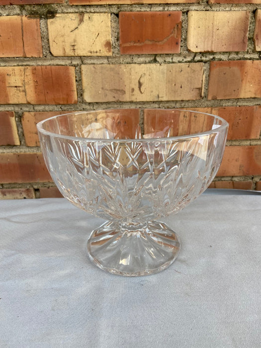 SMALL FOOTED CRYSTAL COMPOTE