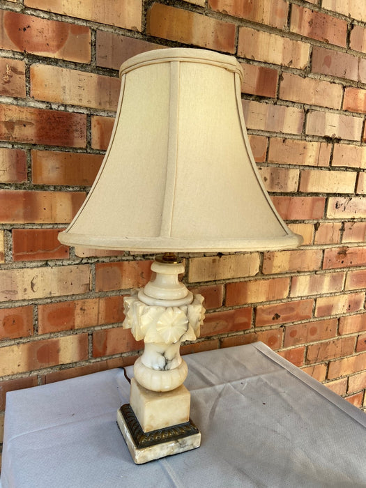 SMALL CARVED MARBLE LAMP WITH SQUARE BASE