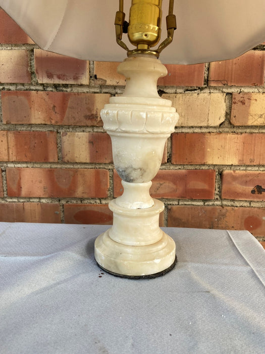 SMALL CARVED MARBLE LAMP WITH SQUARE BASE