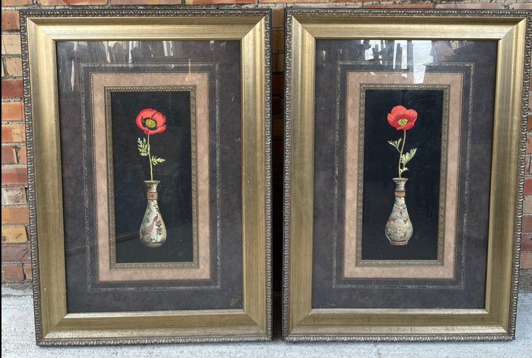 PAIR OF VINTAGE VERICAL POPPY PRNTS