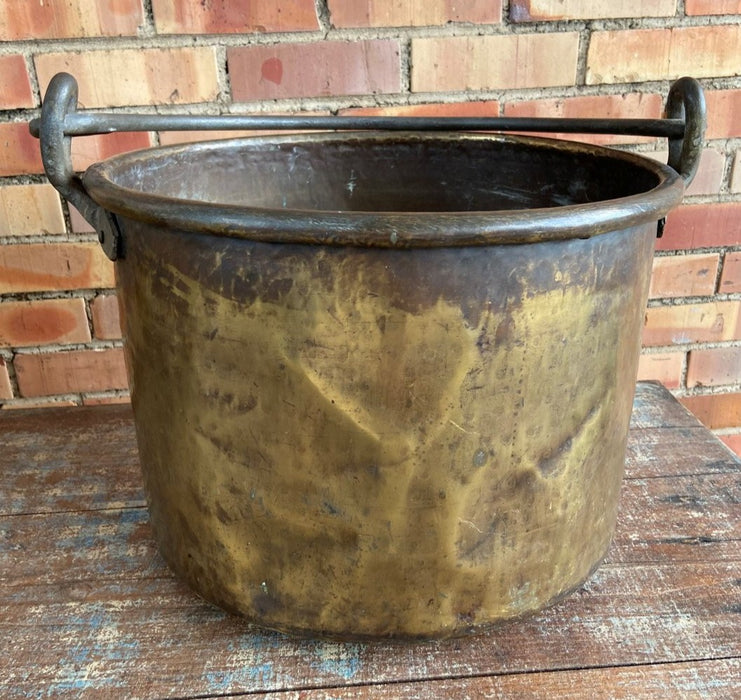 BRASS KINDLING POT