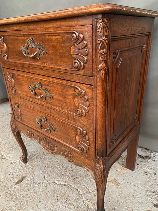 SMALL LOUIS XV 3-DRAWER CHEST WITH PARQUET TOP