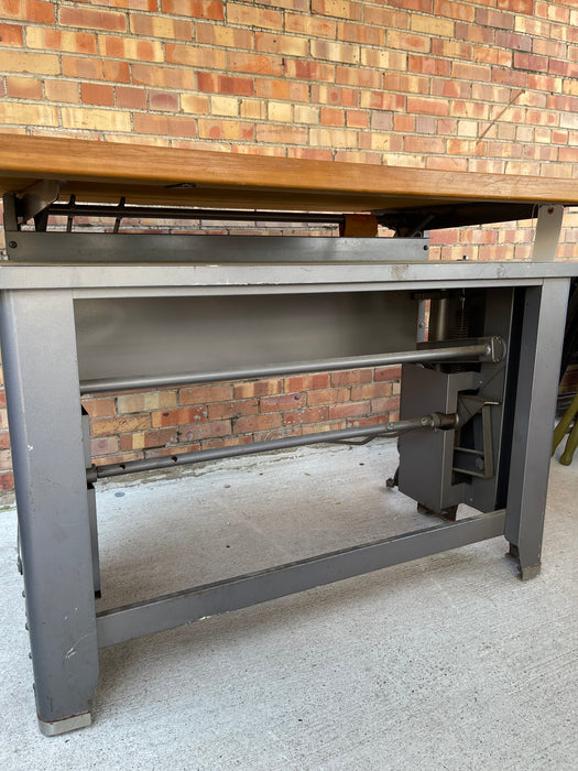 INDUSTRIAL DRAFTING TABLE