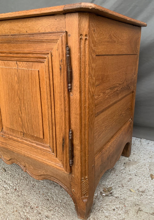 EARLY FRENCH LIGHT OAK PEGGED SERVER
