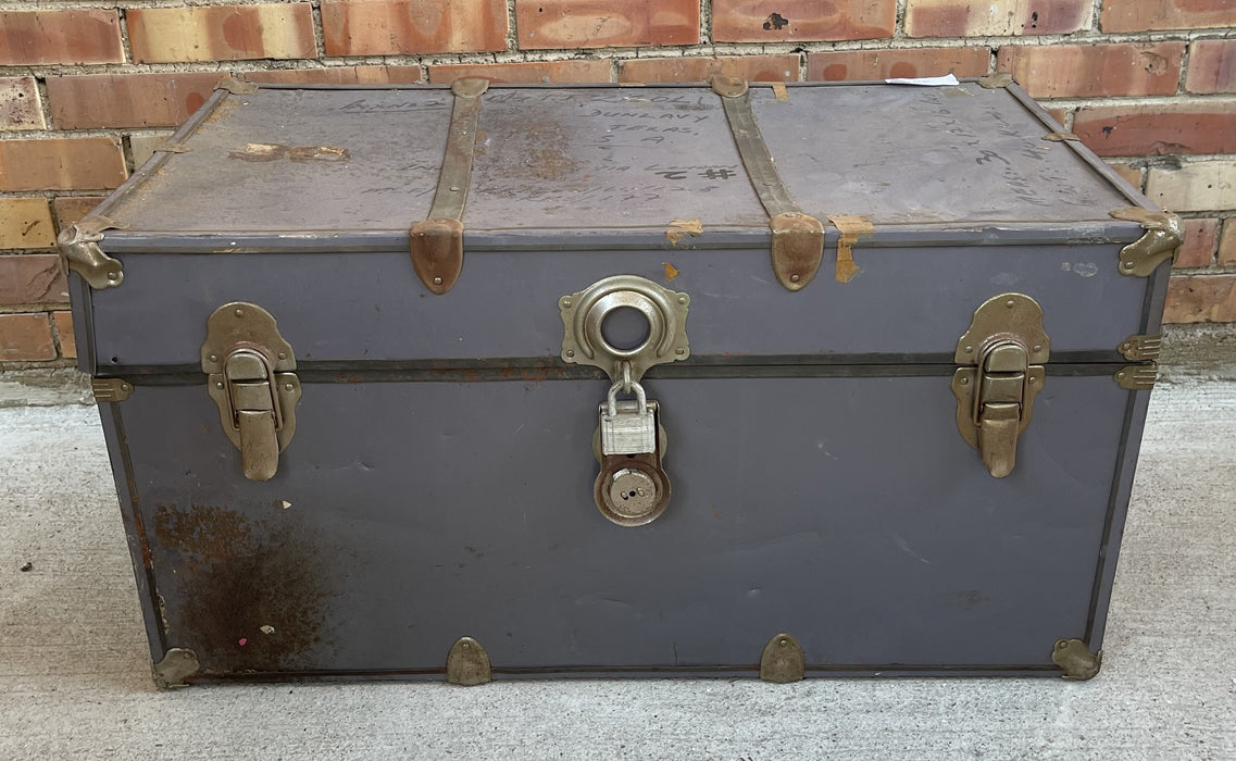 GREY METAL FOOT LOCKER