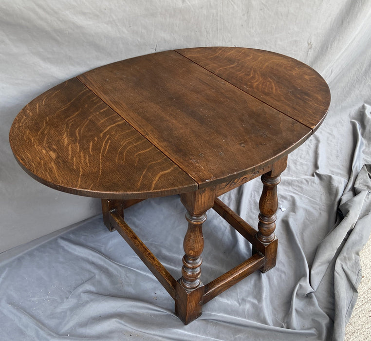 LOW TIGER OAK DROP LEAF TABLE