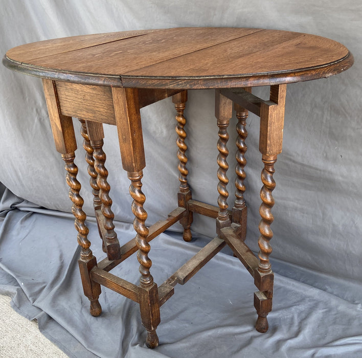 PETITE TIGER OAK DROP LEAF BARLEY TWIST TABLE